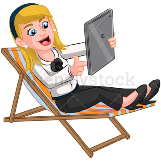 放松的商务女性使用平板电脑。PNG - JPG和矢量EPS(无限扩展)。图像隔离在透明背景上。